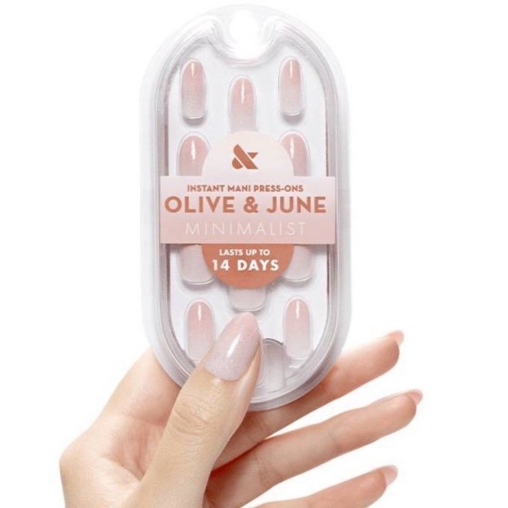 Olive & June Minimalist Press On Nails Oval Medium Rose Gradient Shimmer Pink